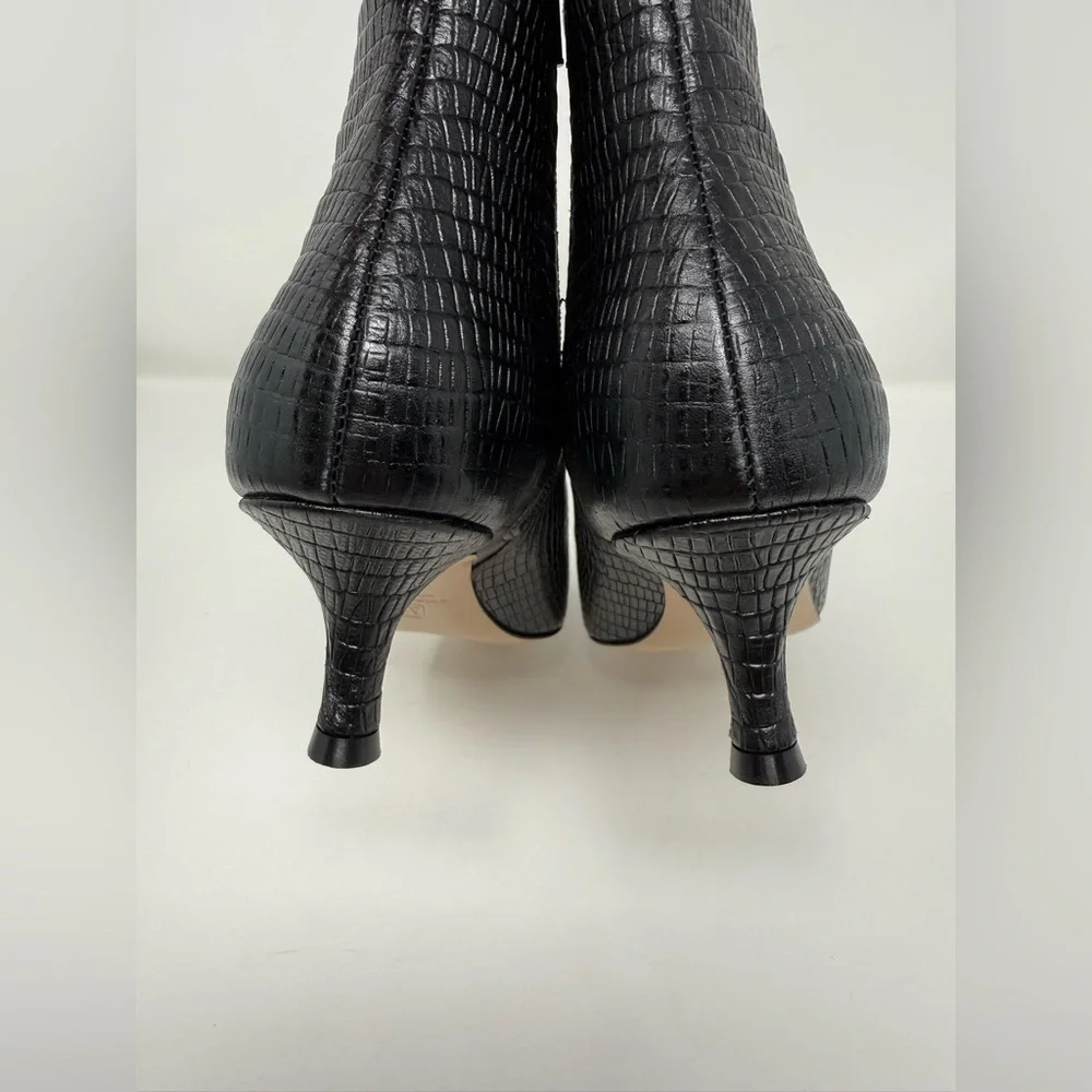 New Bruno Magli Nerina Bootie Black Snake Sz 7.5